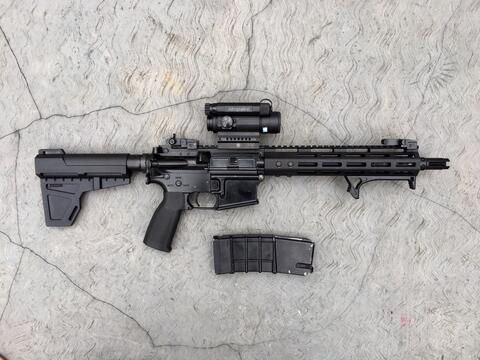 Aimpoint, popor, surefire, grip, sling magpul kondisi like new