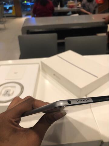 iPad Pro 12.9 Inch 128GB Cellular Wifi Space Gray Grey 1st Gen Ex Internasional