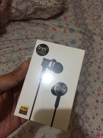 Jual Mi Portable Speaker dan Mi In Ear Headphone Pro HD Murah !