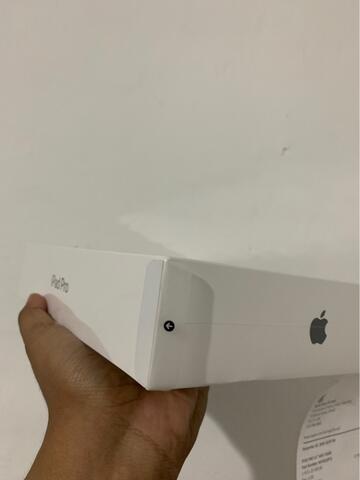 Terjual iPad Pro 11 Inch 256GB Space Gray Grey Brand New In Box Segel Black Peel | KASKUS