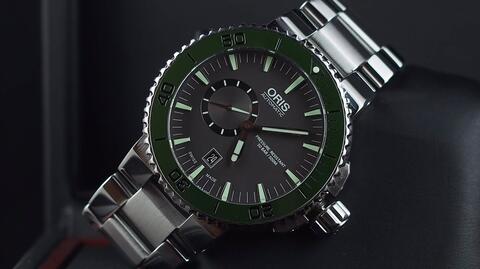 ORIS AQUIS DIVER SMALL SECOND AUTOMATIC GREEN CERAMIC BEZEL 46MM