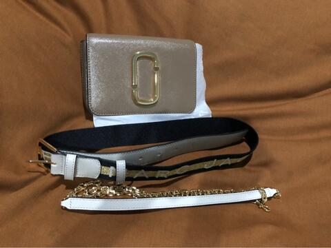Terjual Jual Marc Jacobs Hip Shot 