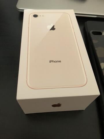 iPhone 8 Gold 64gb. Mulusss. Lengkap Fullset Original. Garansi Resmi.