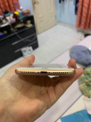 WTS Iphone 8plus 64gb rosegold full set minus bagian bawah