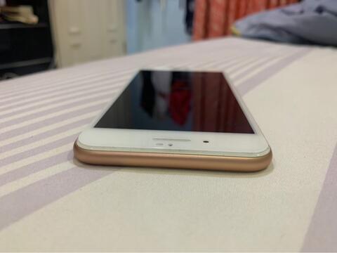 WTS Iphone 8plus 64gb rosegold full set minus bagian bawah