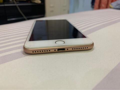 WTS Iphone 8plus 64gb rosegold full set minus bagian bawah
