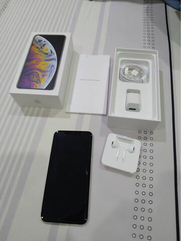 WTS IPHONE XS MAX 64gb silver garansi internasional