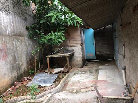 Di jual / Di kontrakan Rumah Siap Huni Daerah Ceger, Cipayung, Jakarta Timur
