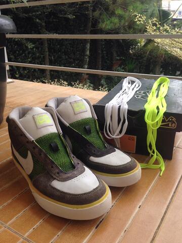 Terjual Sepatu nike 6.0 mavrk mid wake | KASKUS