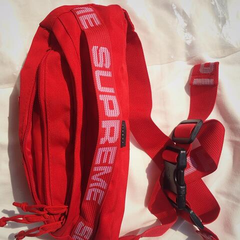 Tas Supreme Merah Waist Bag Supreme Red SS18