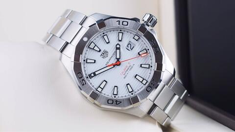 TAG HEUER AQUARACER 300M AUTOMATIC CALIBRE 5 WHITE DIAL 43MM