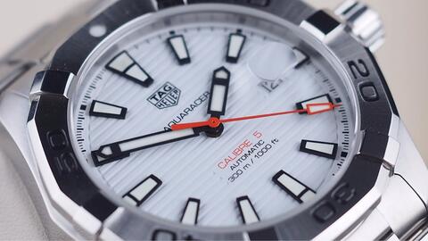 TAG HEUER AQUARACER 300M AUTOMATIC CALIBRE 5 WHITE DIAL 43MM