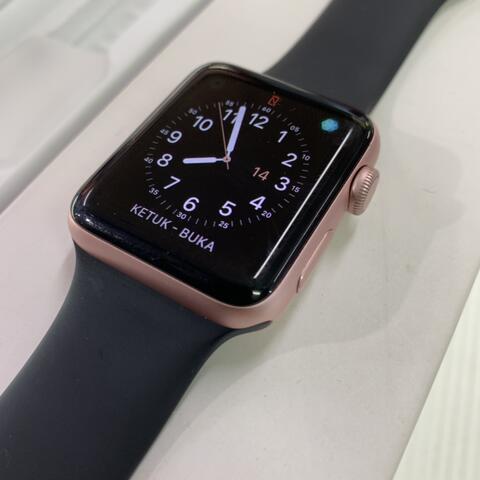 Terjual Apple Watch Series 2 42mm GPS 