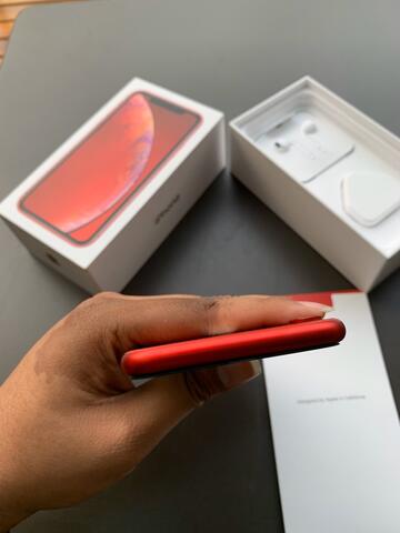 iPhone XR 128GB Red Fullset Mulus Masih Garansi