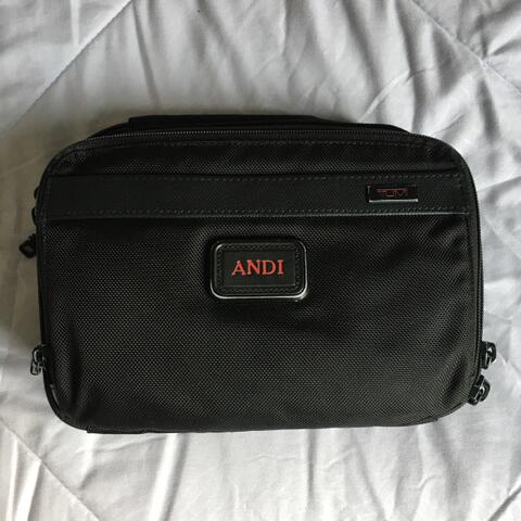 tumi alpha 2 clutch