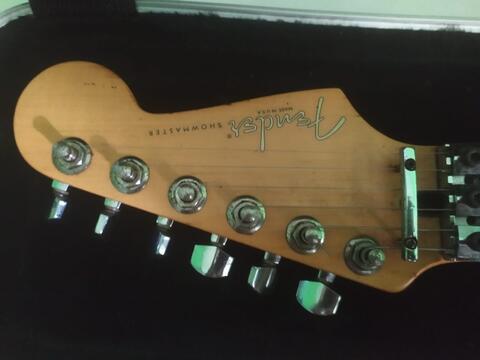 Fender Showmaster USA 2001. Sangat Langka