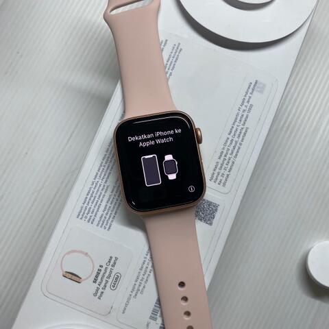 Terjual Apple Watch Series 5 44mm Pink Sand Sport Super Mulus Garansi resmi  iBox | KASKUS