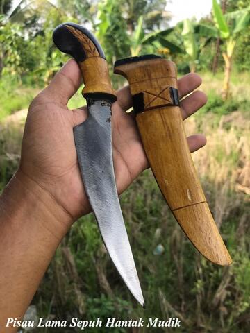Pisau Sepuh Asli Dayak