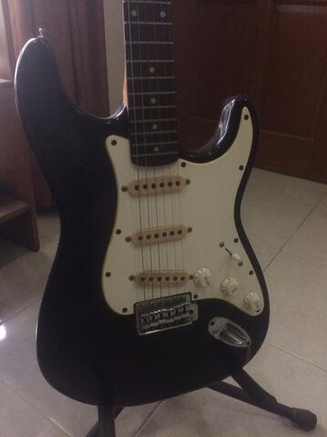 20th anniversary fender squier stratocaster