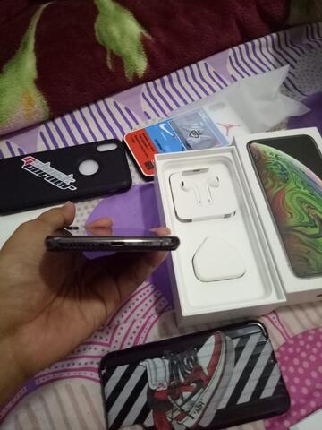iphone xs max 64Gb fullshet masih bergaransi