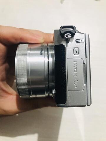 Nikon 1 J5 kit 10-30mm Mirrorless Second