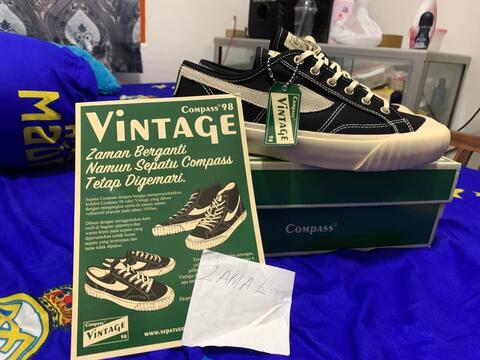 sepatu compass black low vintage 98