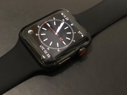 Apple Watch Series 2 42 mm SPACE BLACK STAINLESS STEEL