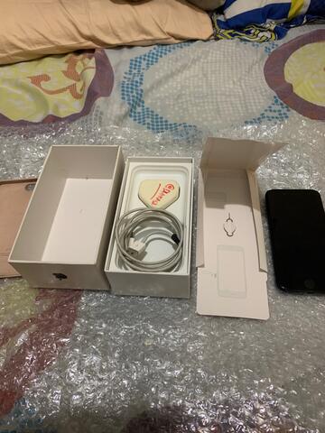iphone 7 32gb hitam. minus fingerprint jual murah. (TANGERANG)