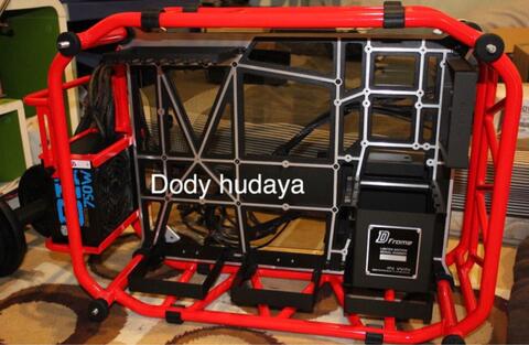 CASING IN WIN D FRAME RED RARE INWIN
