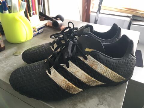 Sepatu futsal Adidas PRB-698001 Uk 