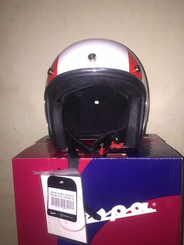 Terjual NEW VESPA HELMET NATIONS 