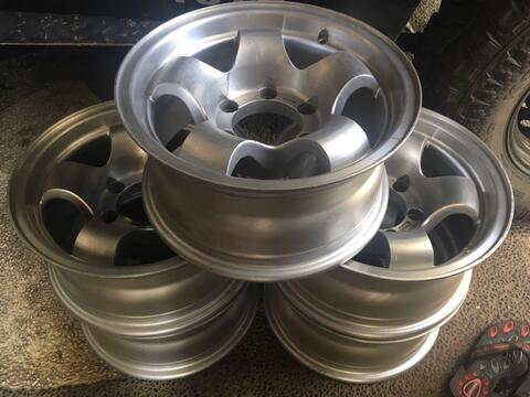 velg glorvic r15 trooper hardtop blazer dll