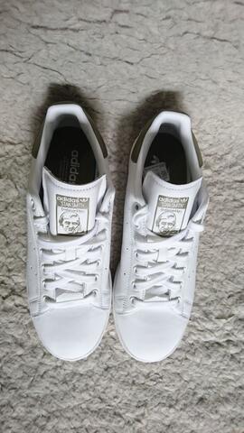 stan smith light grey