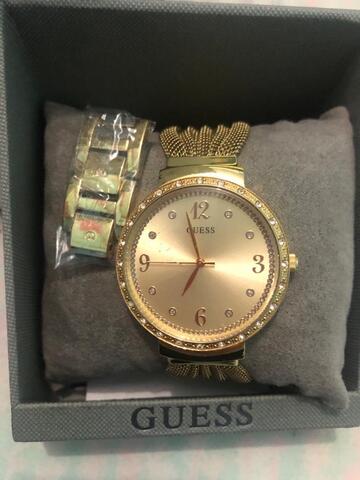 dijual jam tangan cewek guess dijamin original