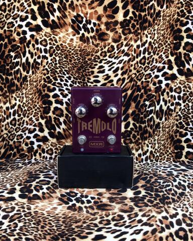 MXR M159 Stereo Tremolo Pedal