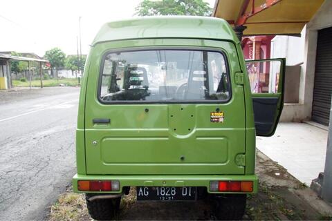 Katana Istimewa Satu Tangan