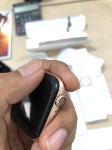 Iwatch Applewatch Apple Watch series 4 44mm Gold Sportloop IBOX Mulus Murah Mantap