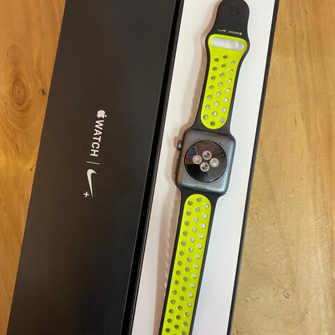Apple Watch Series 2 42mm Nike+ GPS Fullset Original ga pake mahal