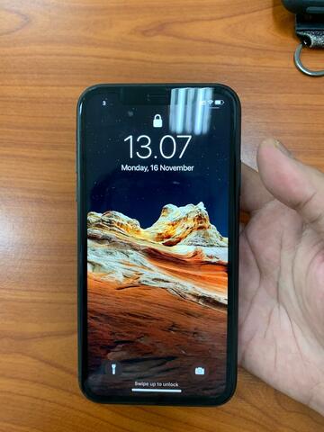 Iphone Xr 64GB HITAM SECOND DUAL SIM NANO NANO