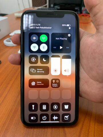 Iphone Xr 64GB HITAM SECOND DUAL SIM NANO NANO
