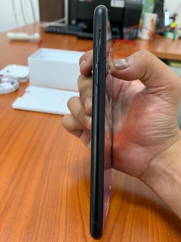 Iphone Xr 64GB HITAM SECOND DUAL SIM NANO NANO