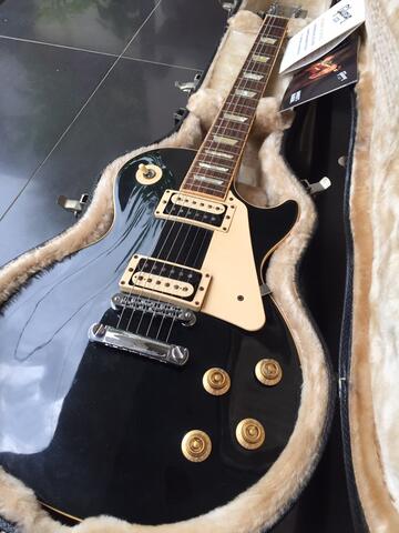 Gibson Les Paul Traditional Pro Exclusive 2011 not fender suhr shecter