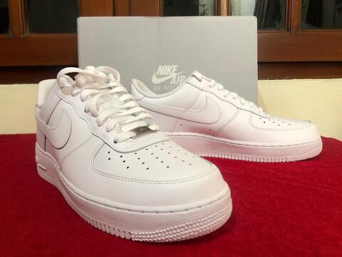 harga af1 triple white