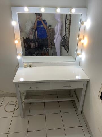 meja rias / makeup / vanity mirror MUA bahan kayu jati belanda