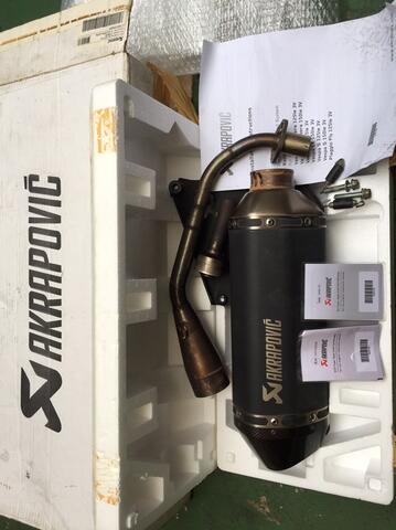 knalpot Akrapovic Original Carbon Head untuk Vespa Sprint Primavera