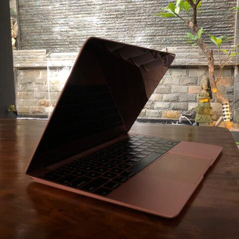 new macbook retina 12 2017 ssd500 ram8 core i5 TERMURAH