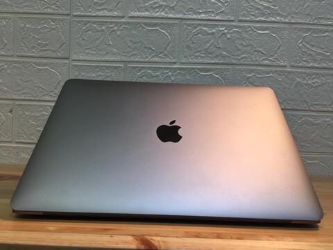 macbook Pro Touchbar 500Gb TERMURAH i5 ram8 FULLSET