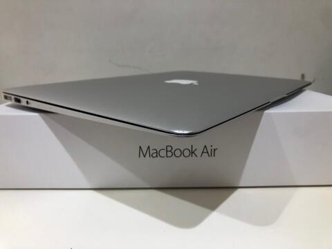 Macbook Air 13 inch 2015 MMGG2