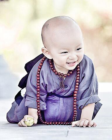 KHODAM ELMANAK BABY PRINCE ZHAO REN ZARENBOSHI RAZZARYAQQAT