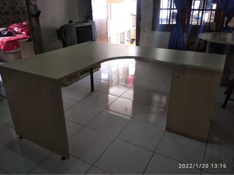 meja kantor letter L merk vinoti staf manager murah aja